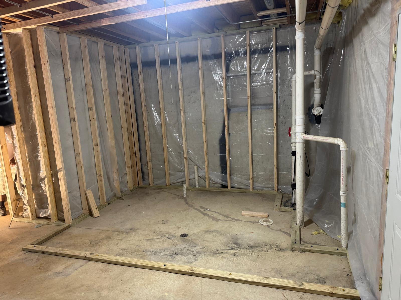 Expert carpenter basement bathroom framing Grant Park Kankakee County IL