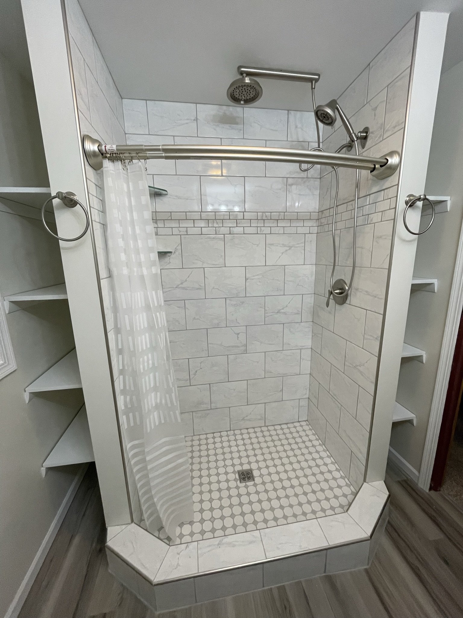 Bathroom floor tile Bourbonnais Bradley Manteno Kankakee natural stone modern design IL