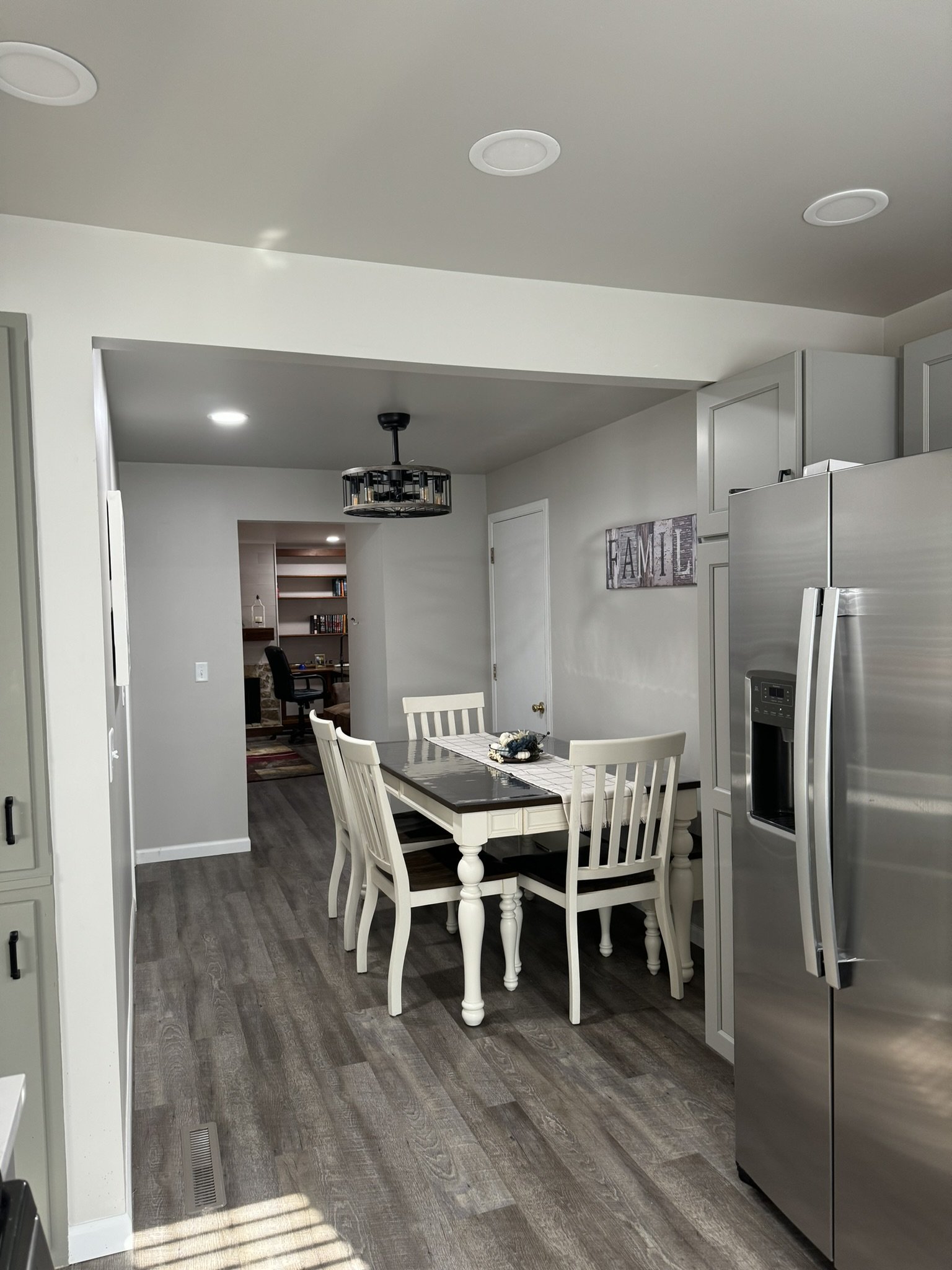 Kitchen bathroom tile Joliet Mokena Homer Glen Shorewood herringbone pattern custom IL